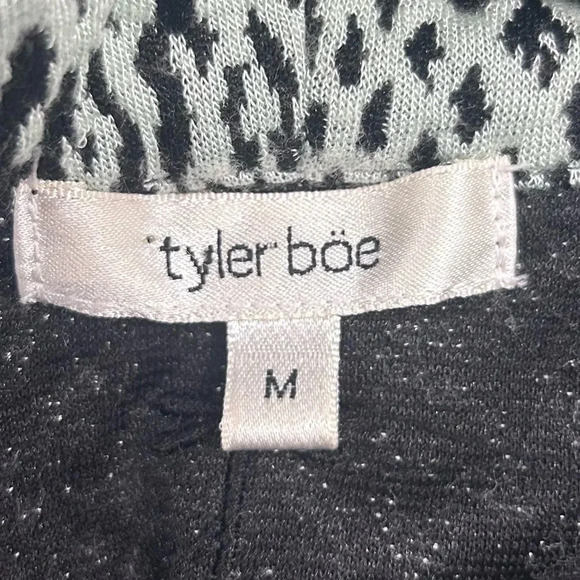 Tyler Boe Kim Knit Cowl Neck Abstract Snake Print Tunic Dress - Picture 9 of 11